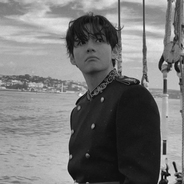 Taehyung IG Story (2) 270326