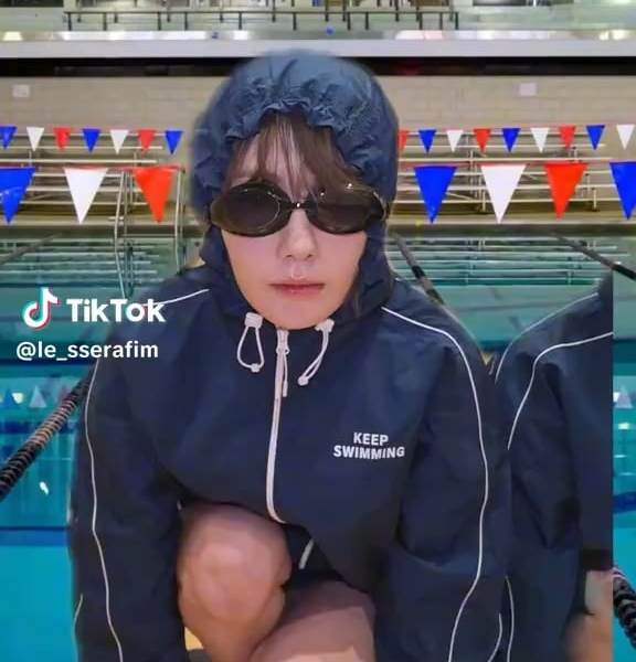 260329 LE SSERAFIM on TikTok (with BTS ‘SWIM’)