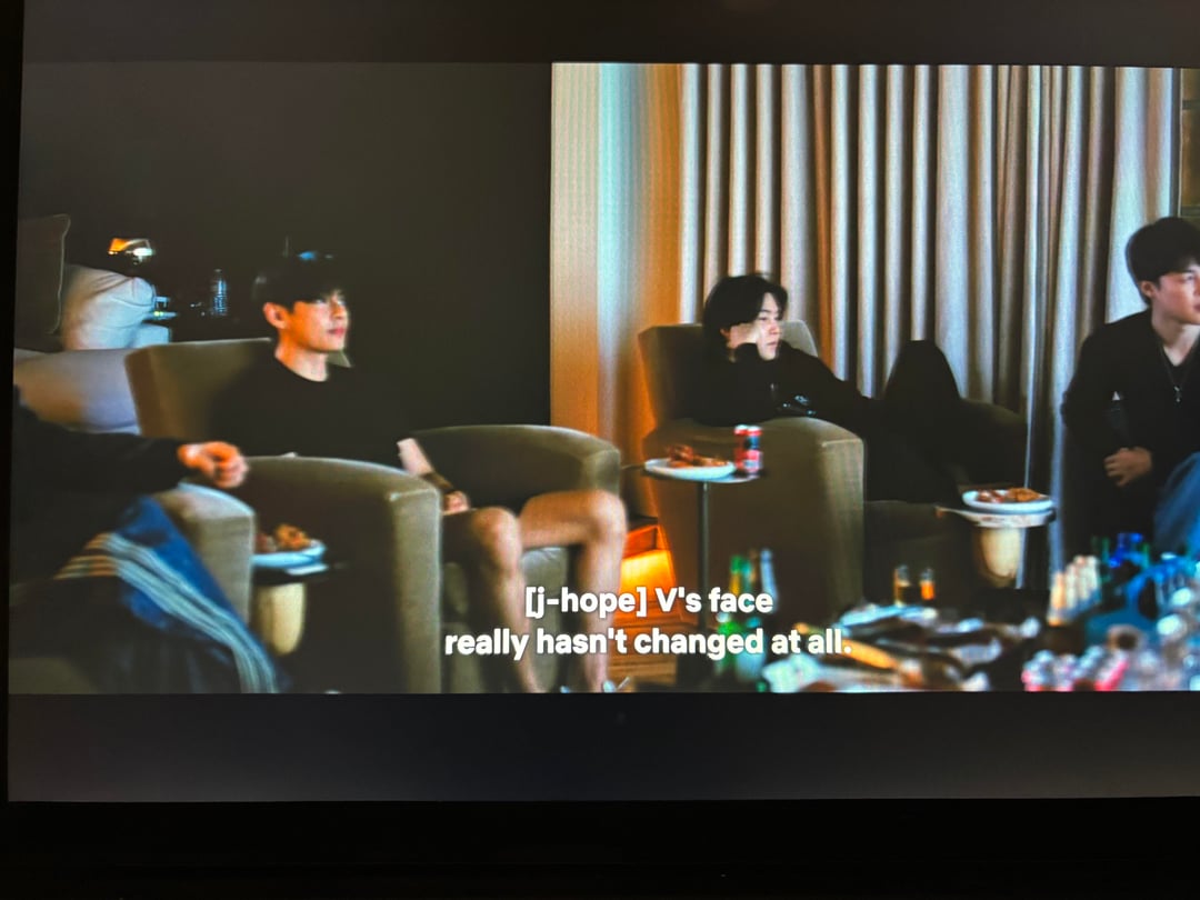 What song was taehyung singing in this scene?