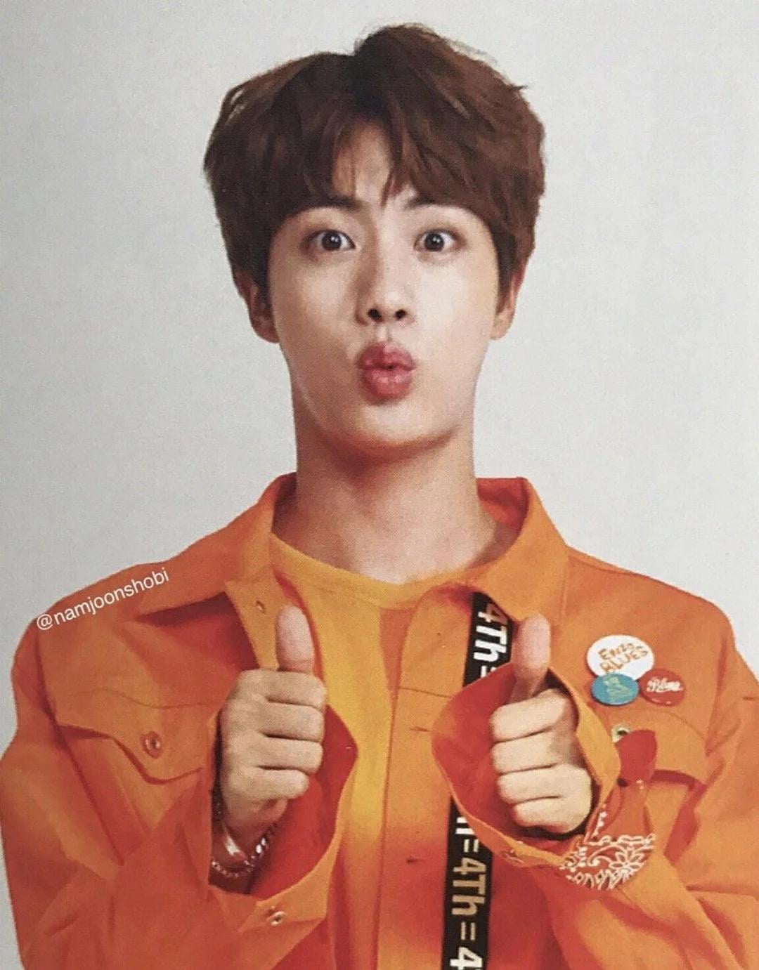 Share your favorite pictures of bts in RED!