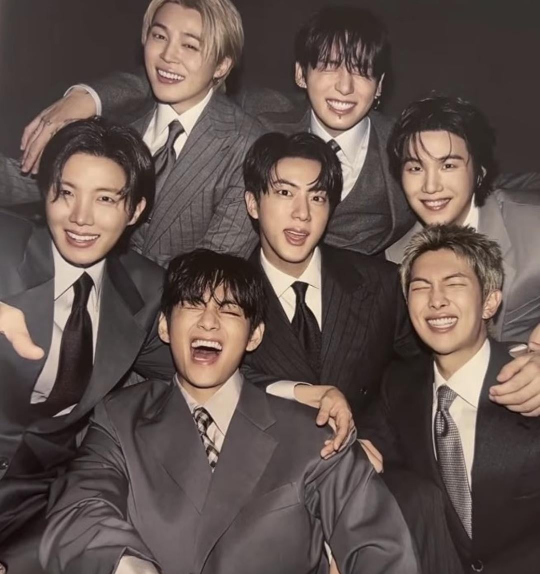 Arirang Dday (0/7): What's your fav song from Arirang and did it differ from your earlier claim?