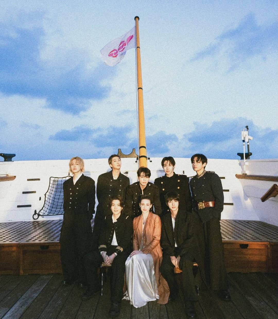 Lili Reinhart IG Post ft. BTS - 250326