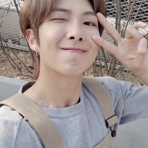 MODS are asleep! Post your favorite pics of the Tannies in overalls😍