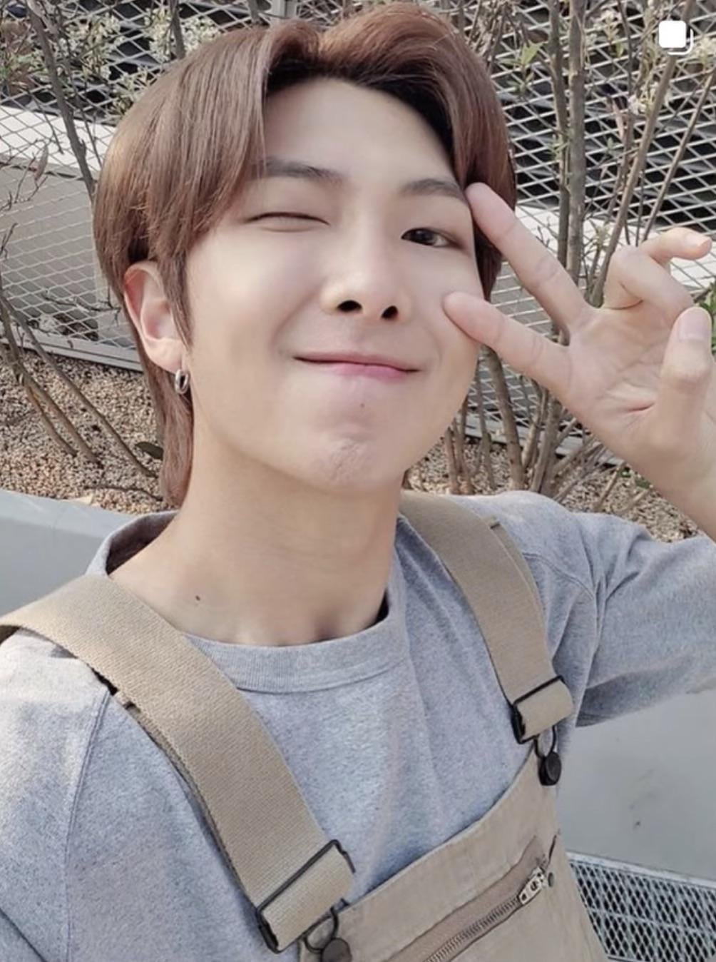 MODS are asleep! Post your favorite pics of the Tannies in overalls😍