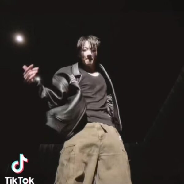 Jungkook IG Story 170326