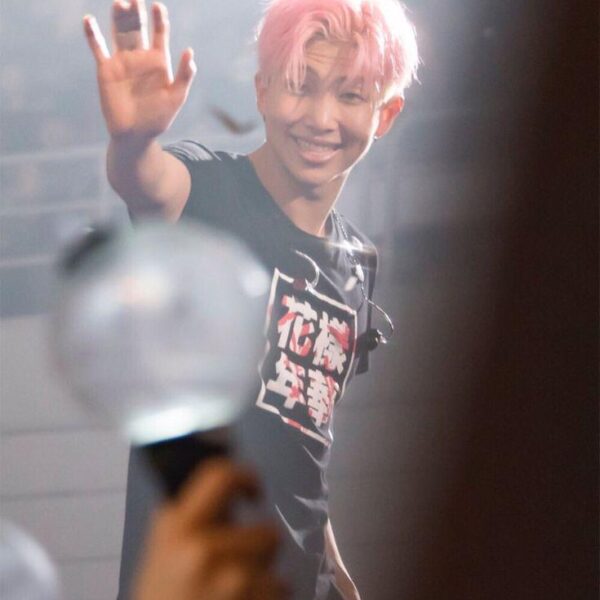 PSST I HEARD MODS ARE ASLEEP, DROP your fav namjoon pictures :D