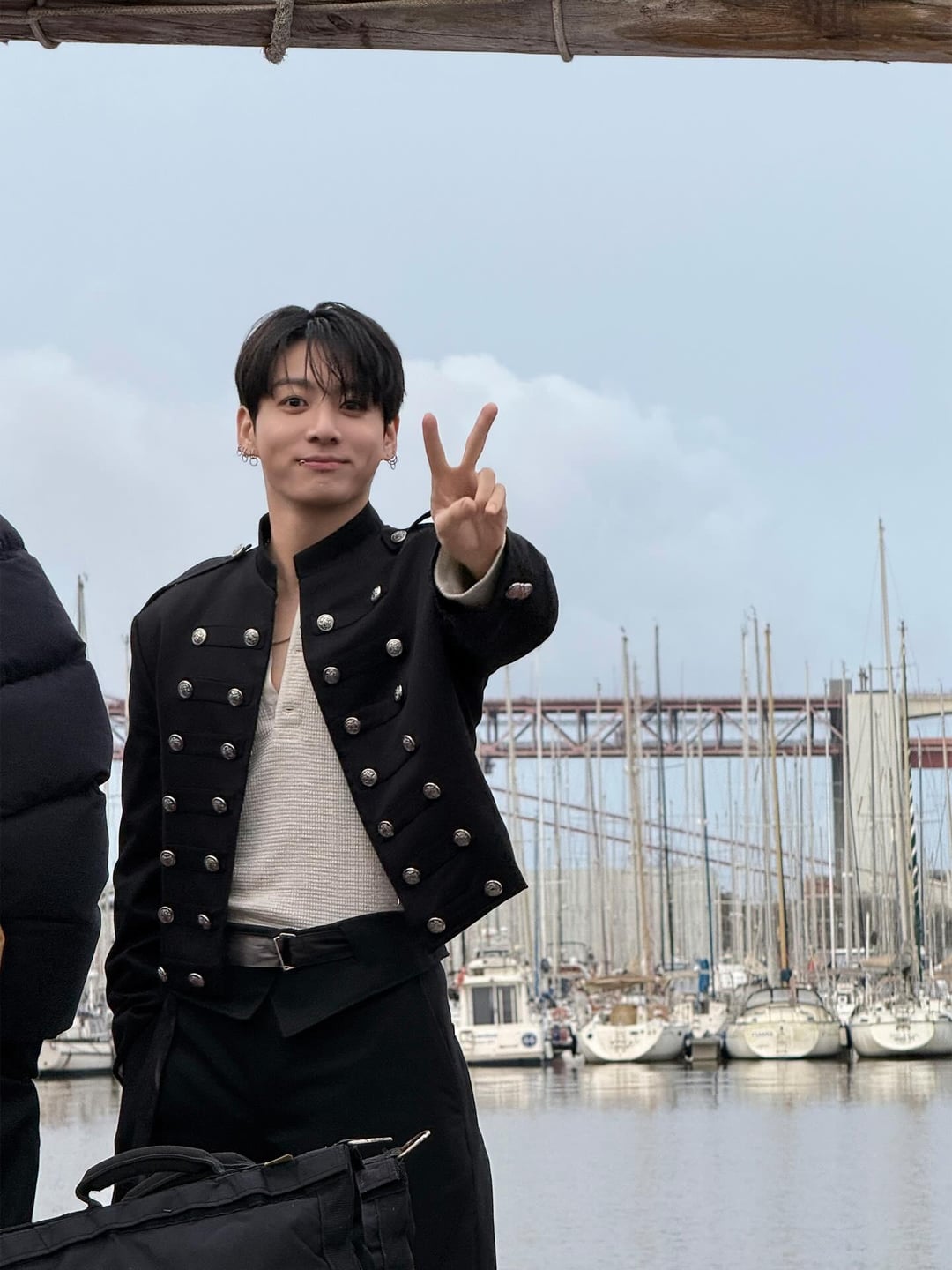 [BTS Official IG Post] 1, 2, 3, 4 - 260326