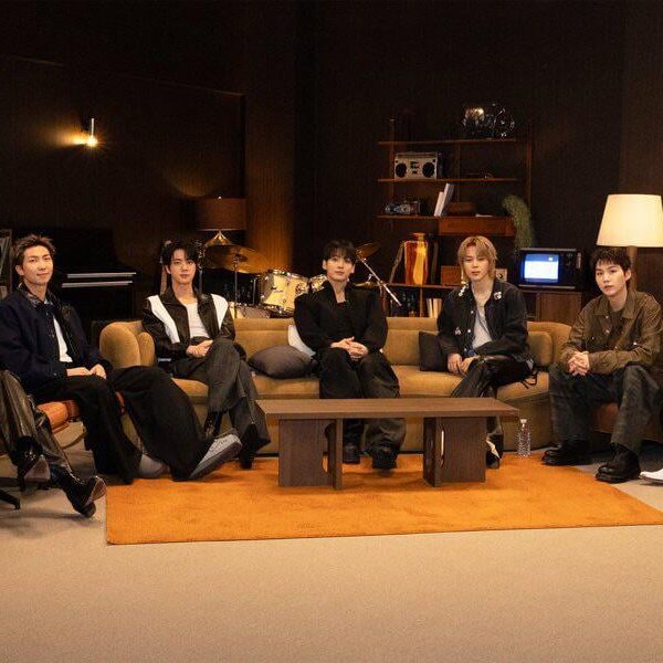 260320 BTS Official on Twitter: Today’s Bangtan @ STUDIO NOTES ‘ARIRANG’