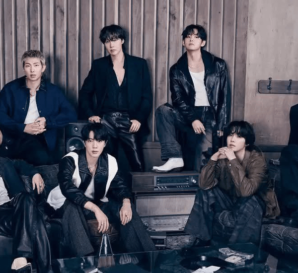 [Apple Music] New group photo of BTS - 180326