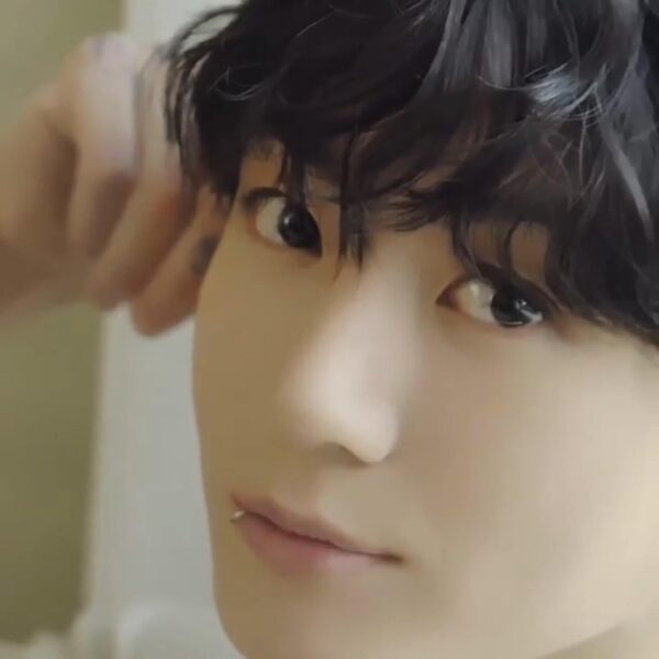 Mods still asleep, show me your fave Jungkook pics