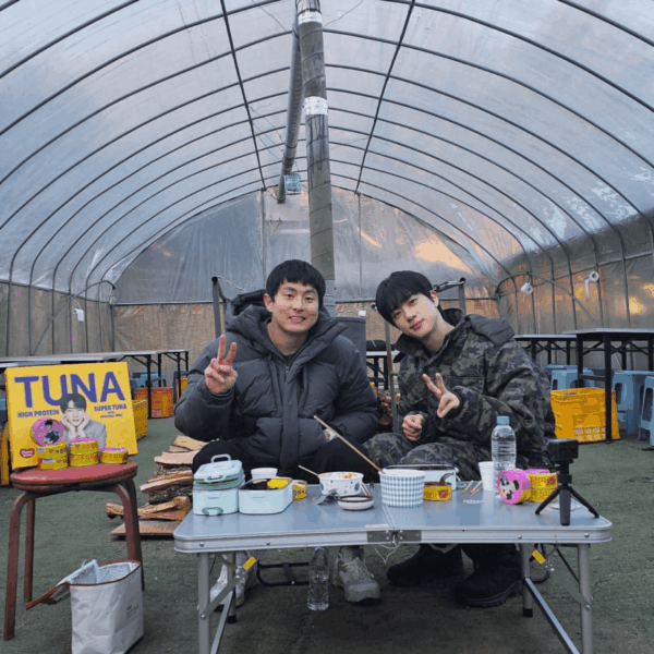 [BTS Official Twitter] Today’s Bangtan with Jin @ life84 - 220326