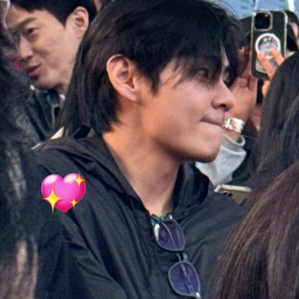 TAEHYUNG AT HYOSHIN'S CONCERT - 040426