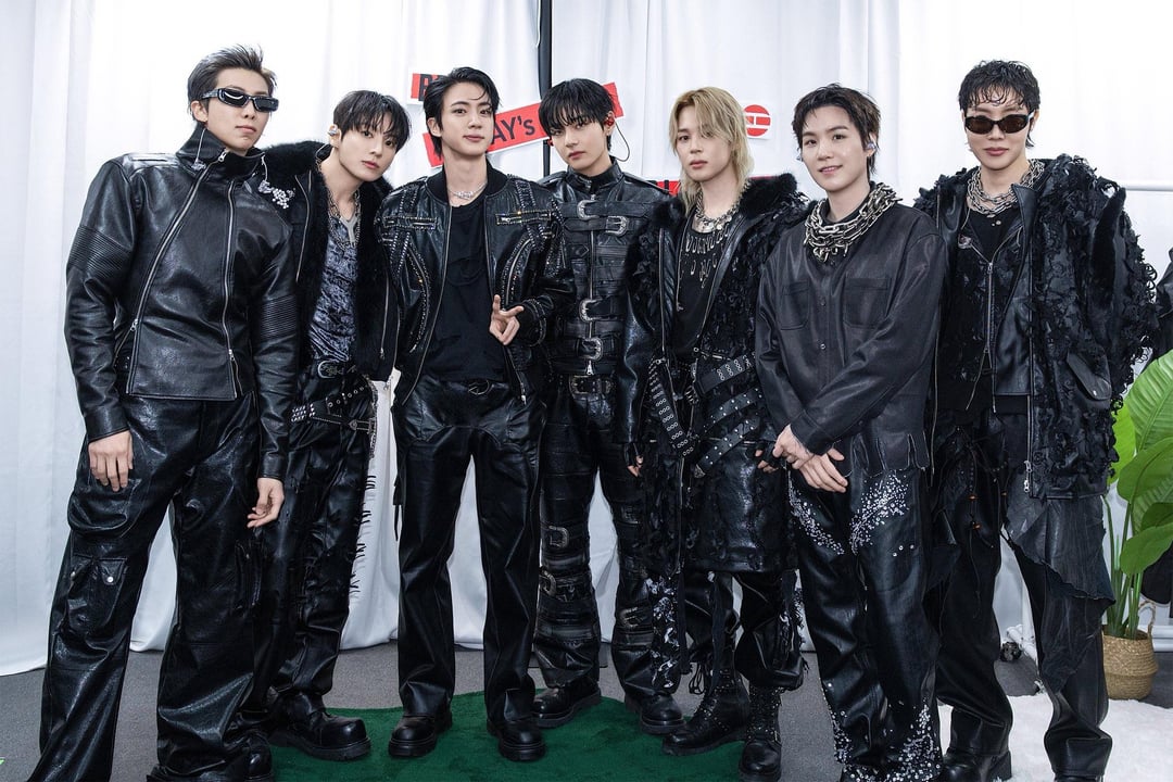 260409 BTS Official on Twitter: Today’s Bangtan @ BTS WORLD TOUR ‘ARIRANG’ - Goyang Day 1