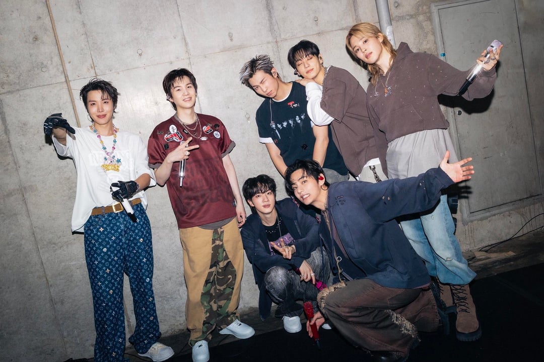 260418 BTS Official on Twitter [Today’s Bangtan] BTS WORLD TOUR 'ARIRANG' IN JAPAN - Day 2