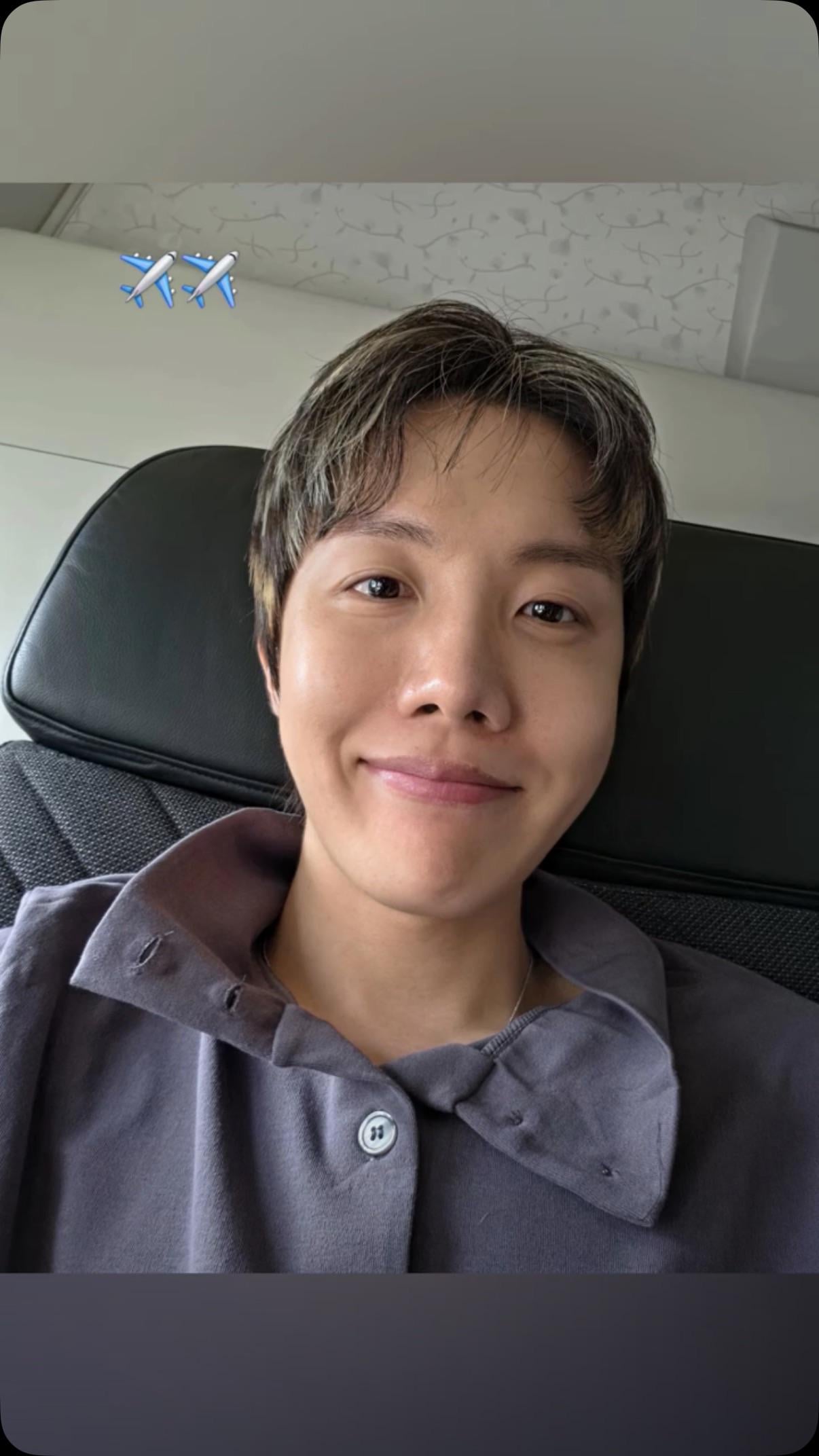 Hobi Weverse Moment 230426