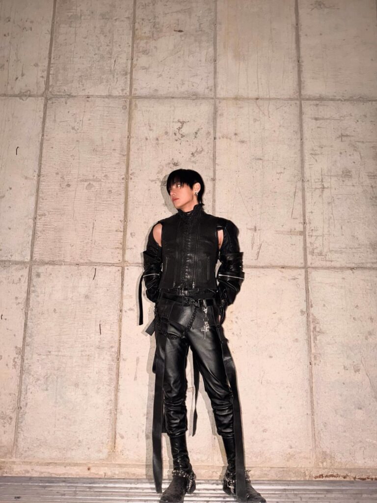 260409 V on Instagram