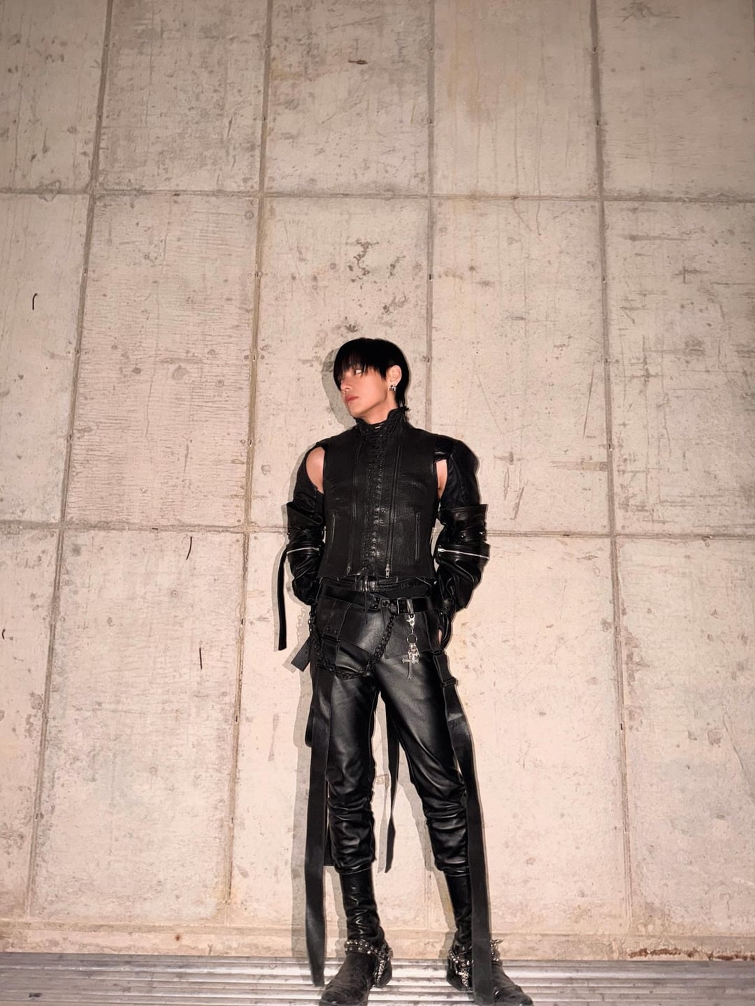 260409 V on Instagram