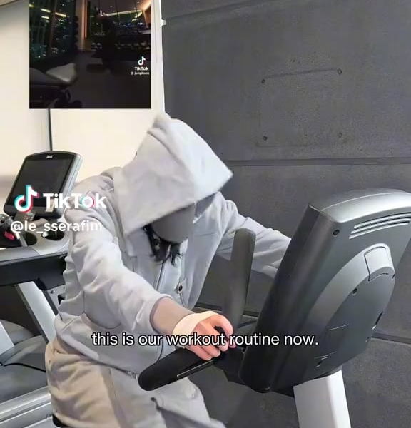 LE SSERAFIM TikTok (in response to Jungkook's video to 'CELEBRATION') - 290426