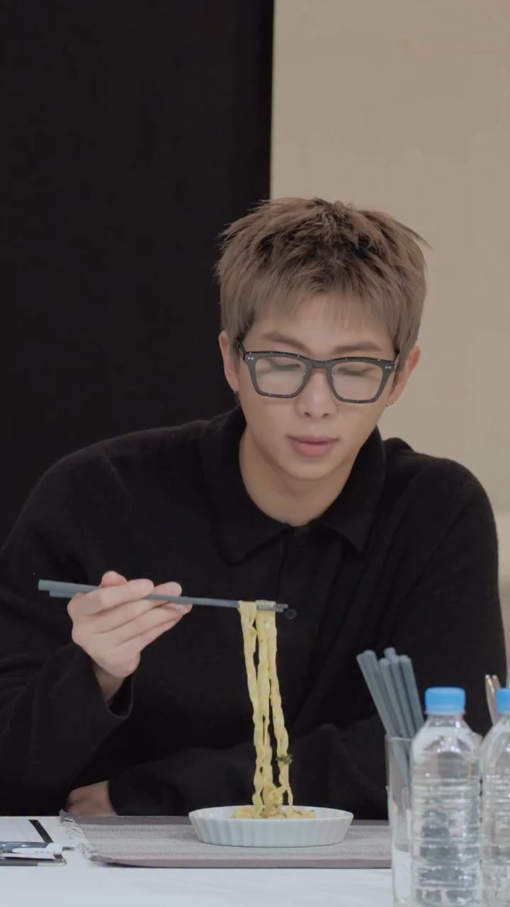 260418 ARIH on Instagram