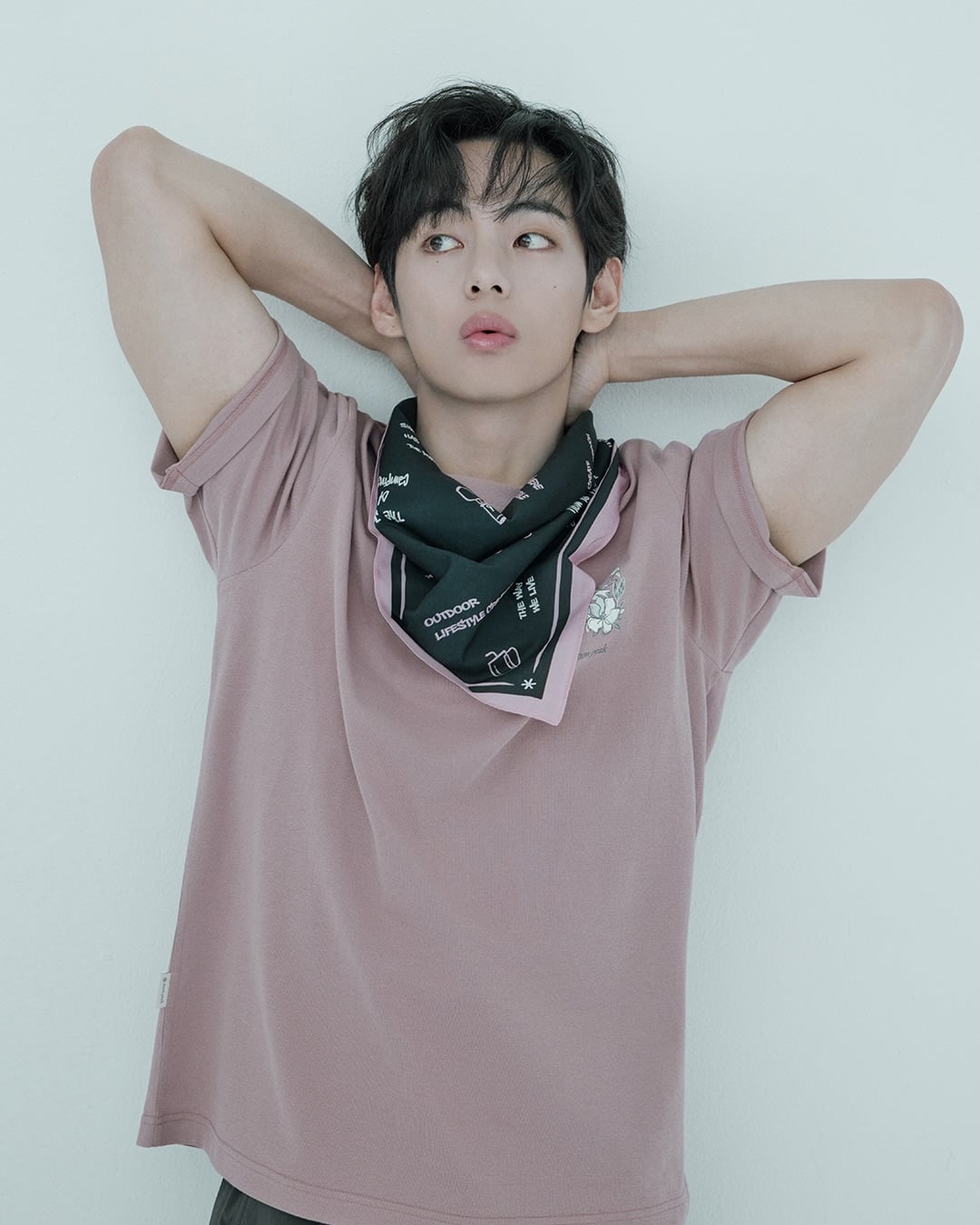 Snow Peak IG Post feat. Taehyung - 300426