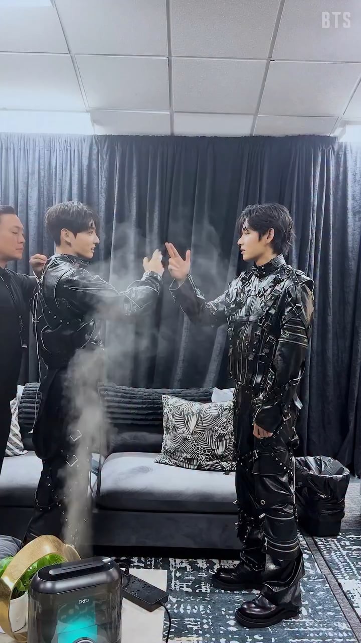 BTS Official IG Post feat. Taehyung & Jungkook - 290426