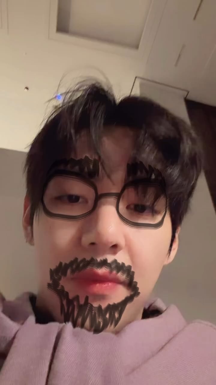 Taehyung IG Story (3) 020426