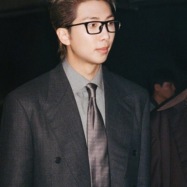 [Weverse] BTS ‘2.0’ MV Photo Sketch (1) - 040426