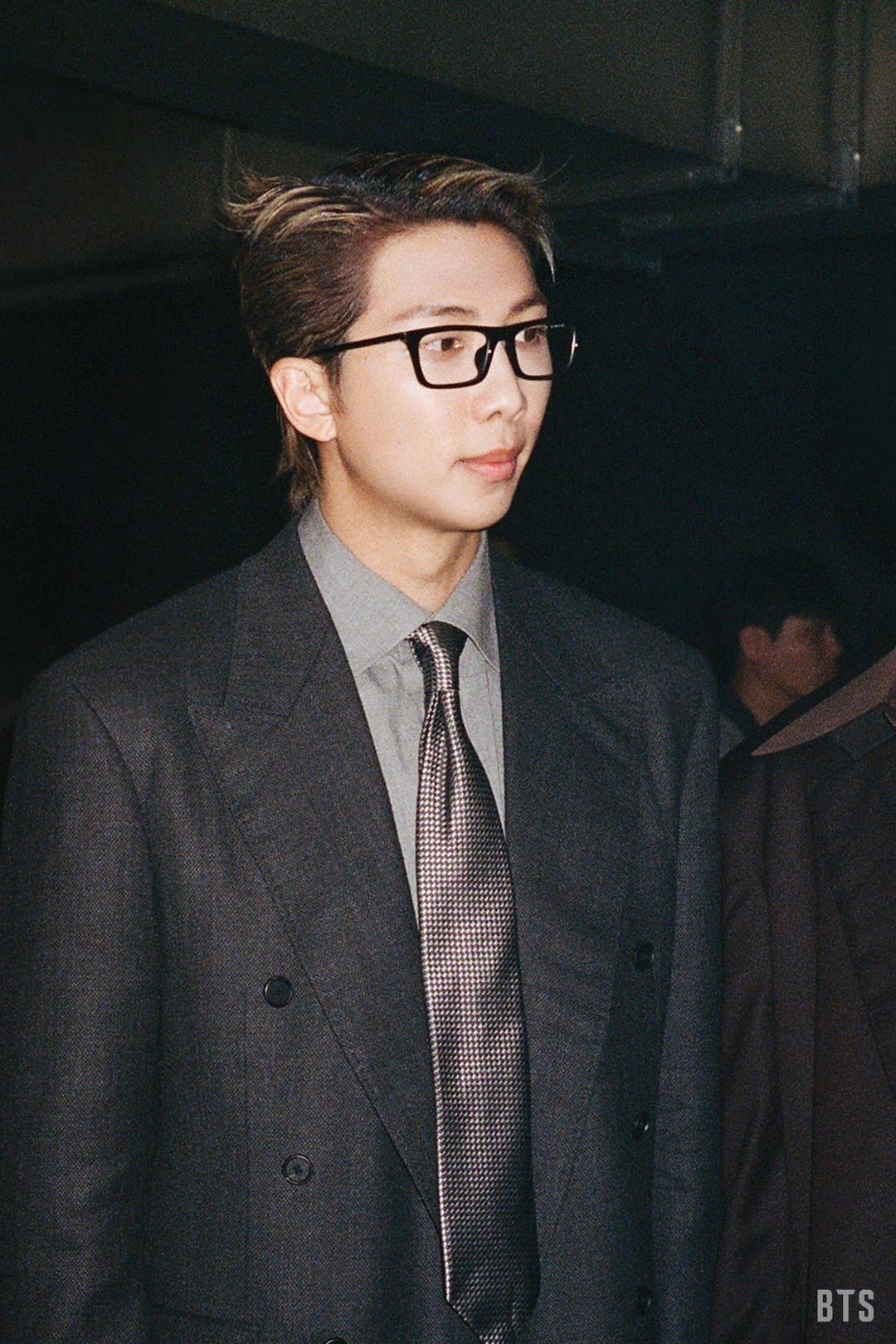 [Weverse] BTS ‘2.0’ MV Photo Sketch (1) - 040426