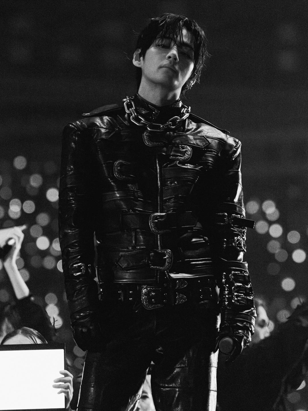 260422 V on Instagram