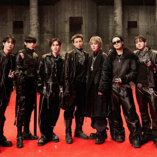 BTS 'Hooligan' MV Photo Sketch (2) - 150426