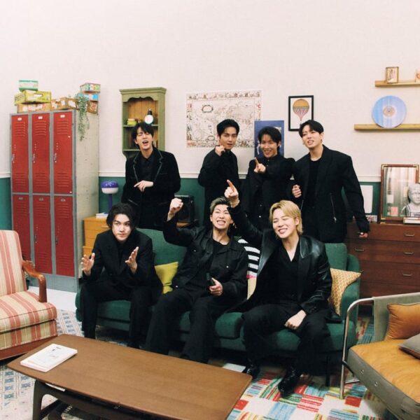 Netflix Japan Twitter feat. BTS - 210426