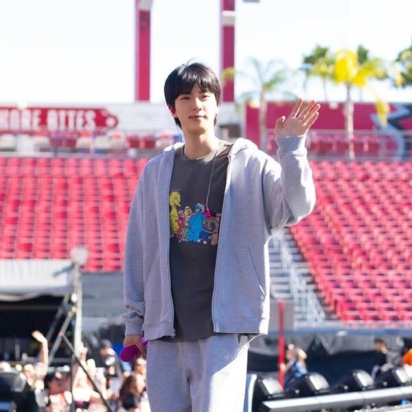 Jin IG Post 300426