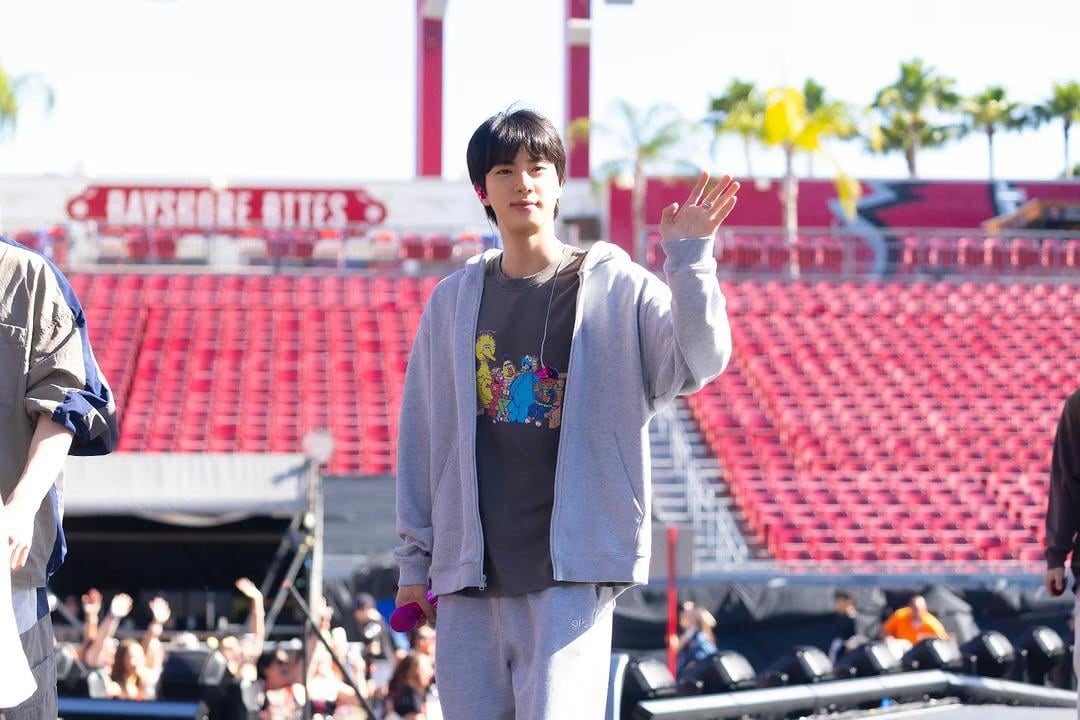 Jin IG Post 300426