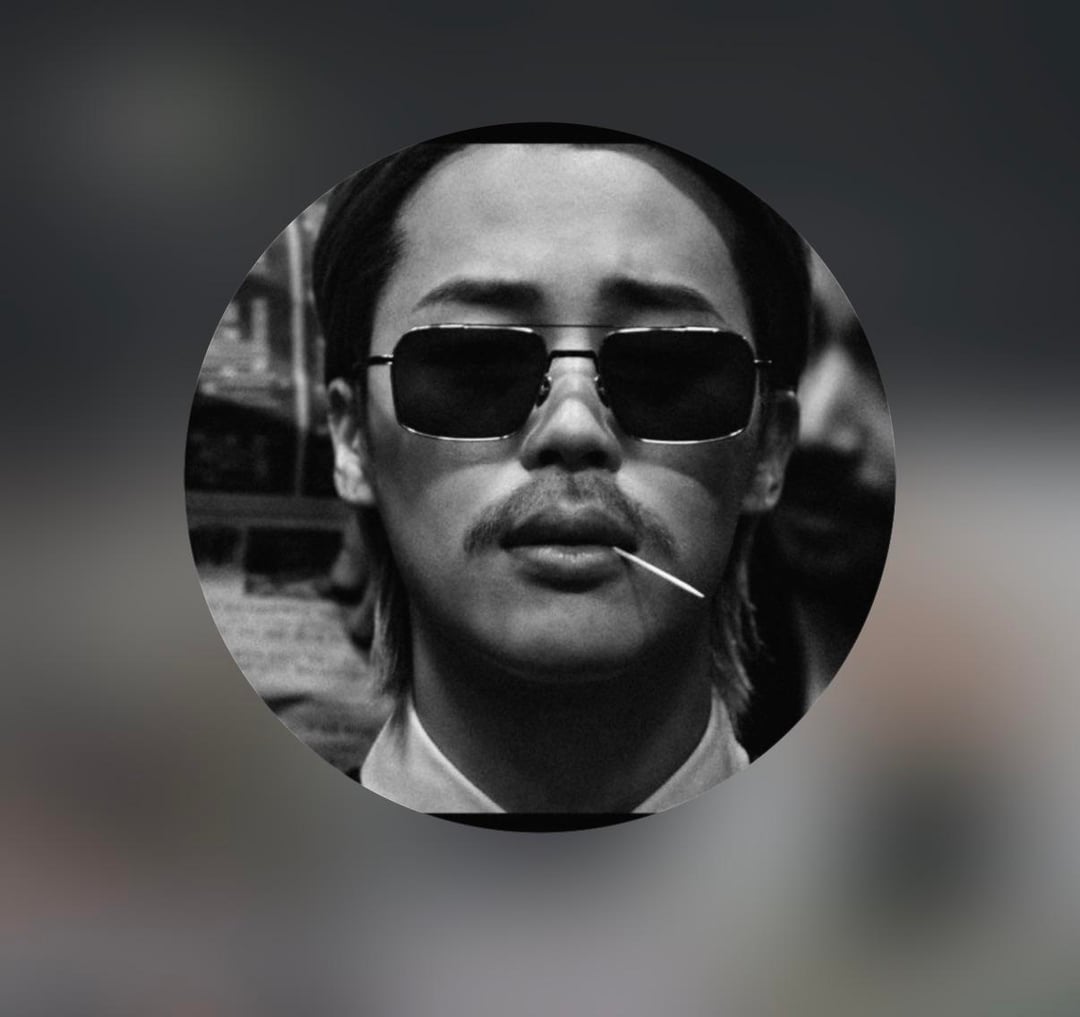 Jimin updated his Instagram profile pic - 040426