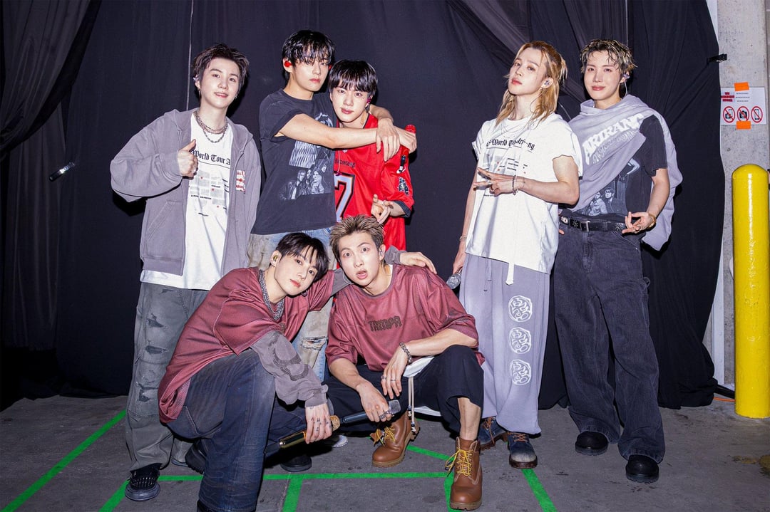 260427 BTS Official on Twitter: [Today’s Bangtan] BTS WORLD TOUR 'ARIRANG' IN TAMPA - Day 2