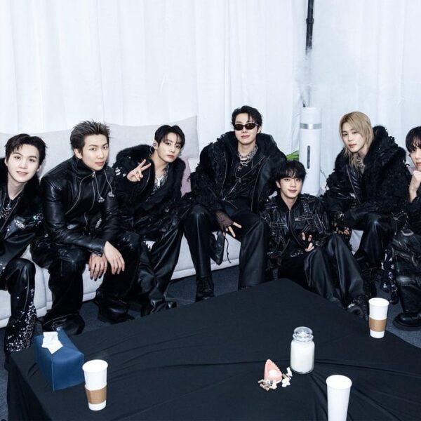 [BTS Official on Twitter] Today’s Bangtan @ Goyang Day 2 - 110426