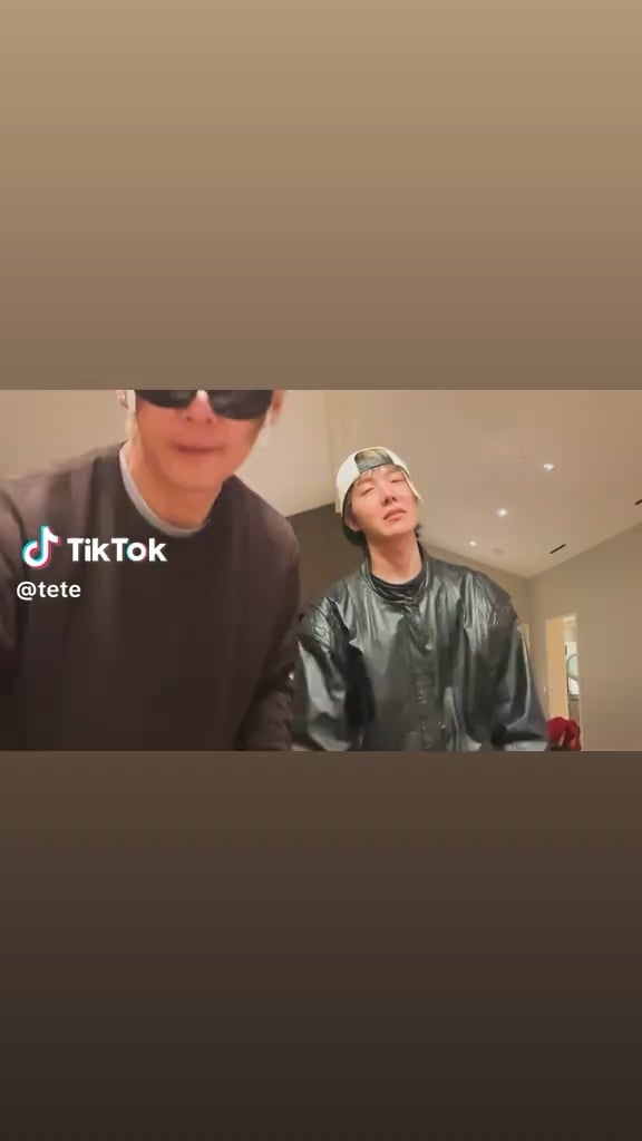 Taehyung TikTok with Hobi 160526
