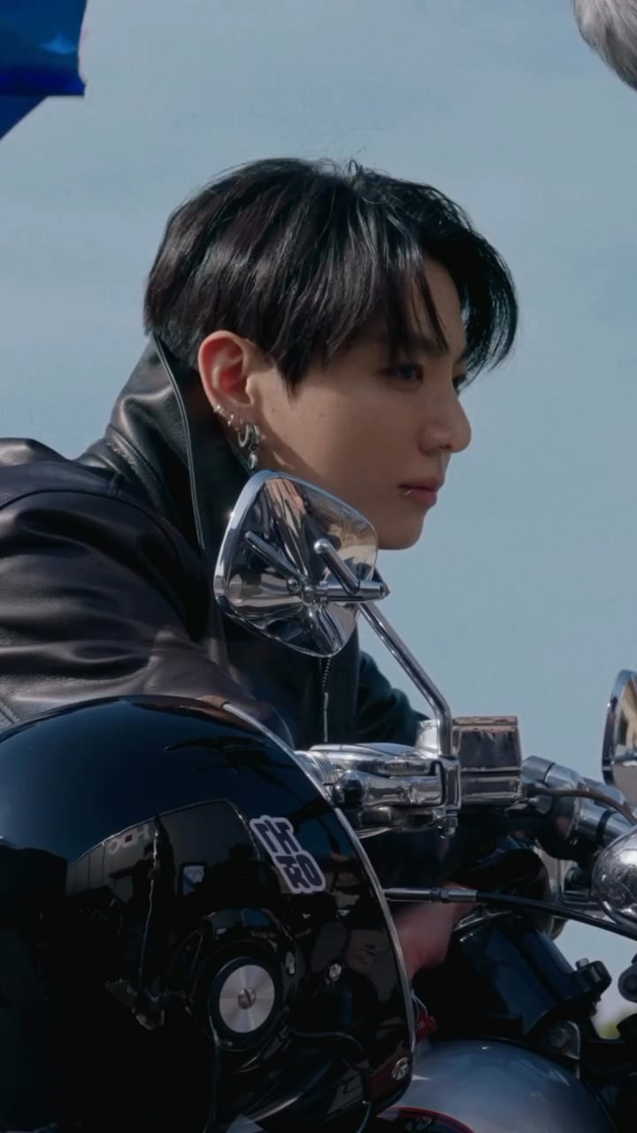 ELLE USA on Instagram ft. Jungkook 190526