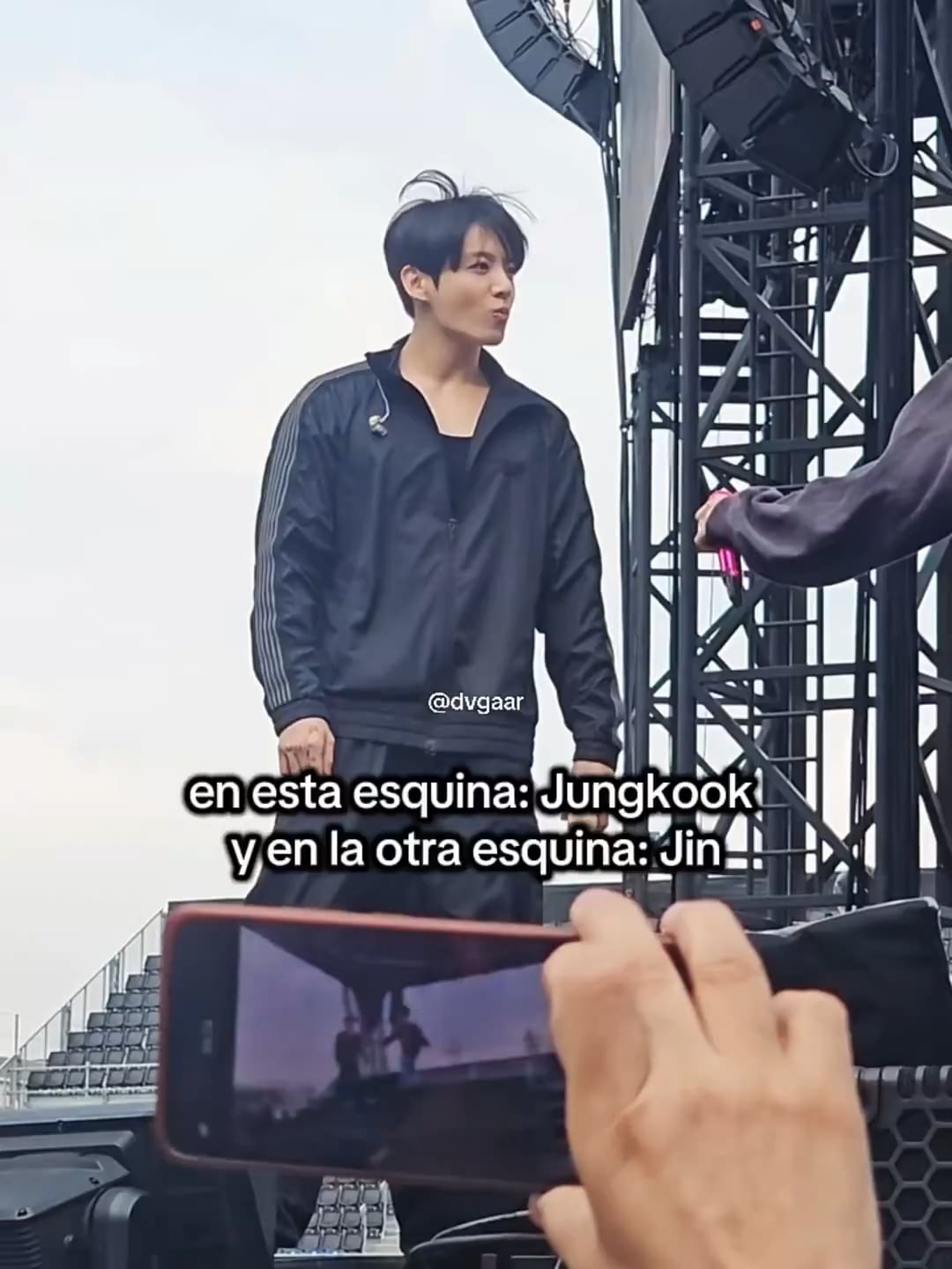 ARMY caught jinkook putting what they saw into practice - 100526