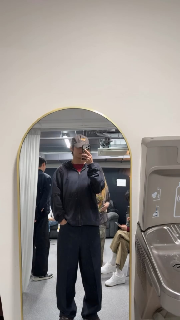 260504 V on Instagram