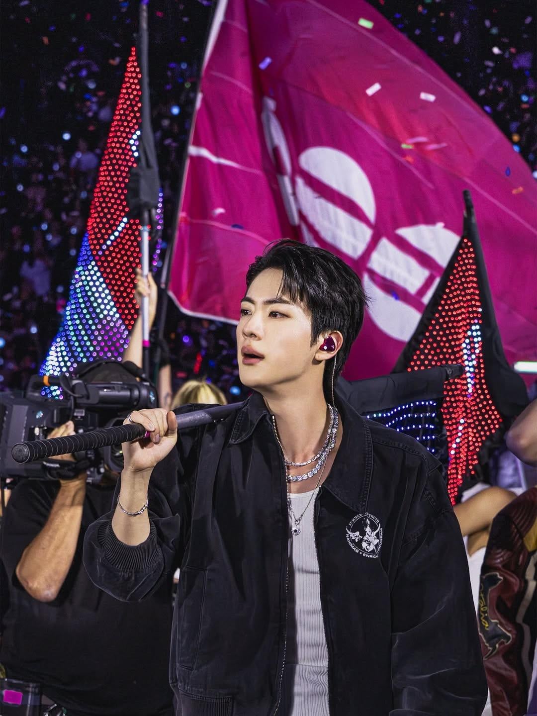 Jin IG Post 220526
