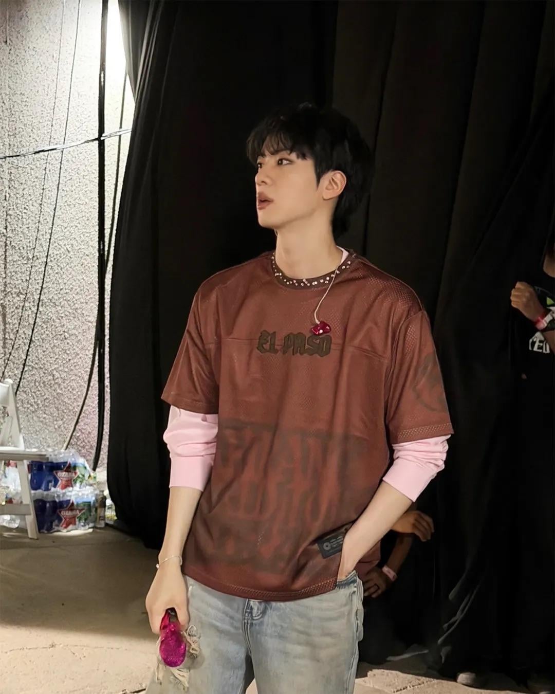 Jin IG Posts 100526