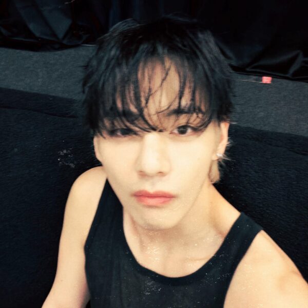 260513 V on Weverse