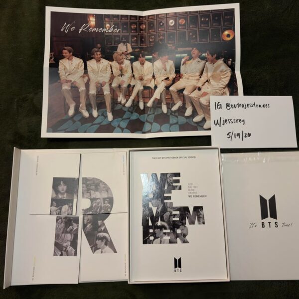 [WTS] [USA] BTS Photobooks with photocards