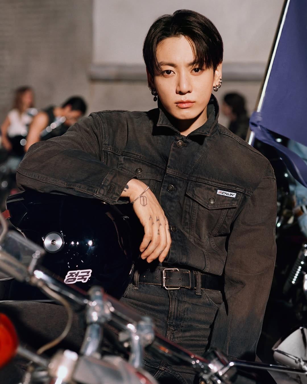 Calvin Klein on IG Post ft. Jungkook 190526
