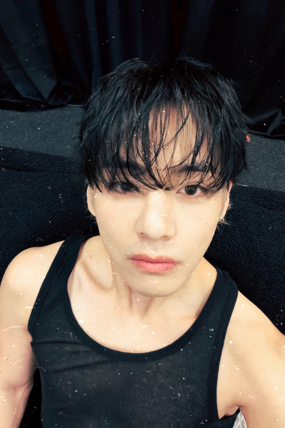 Taehyung on Weverse 130526